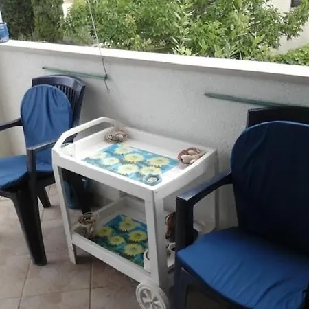 Brac Mirca 아파트